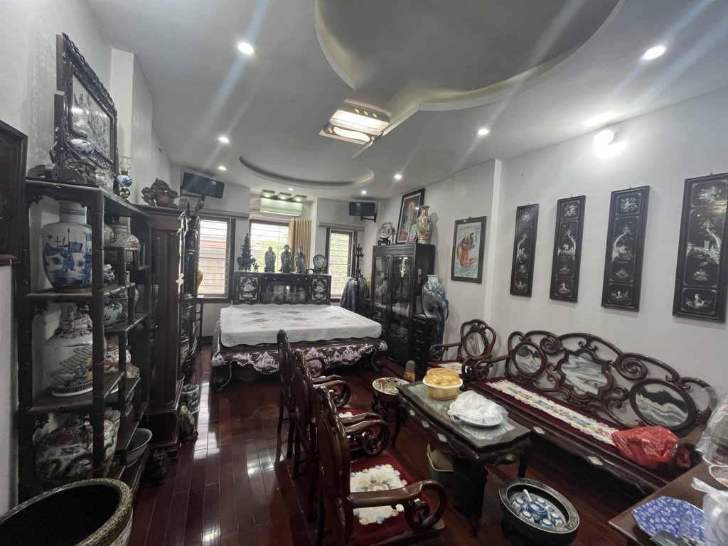 Bán nhà cuối đường Nguyễn Khuyến Văn Quán, phân lô vỉa hè ô tô tránh, kinh doanh, 48m2, hơn 16 tỷ - Ảnh chính